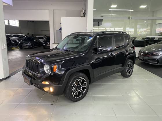 JEEP RENEGADE 2.0 16V TURBO DIESEL NIGHT EAGLE 4P 4X4 AUTOMÁTICO JEEP RENEGADE 2.0 16V TURBO DIESEL NIGHT EAGLE 4P 4X4 AUTOMÁTICO